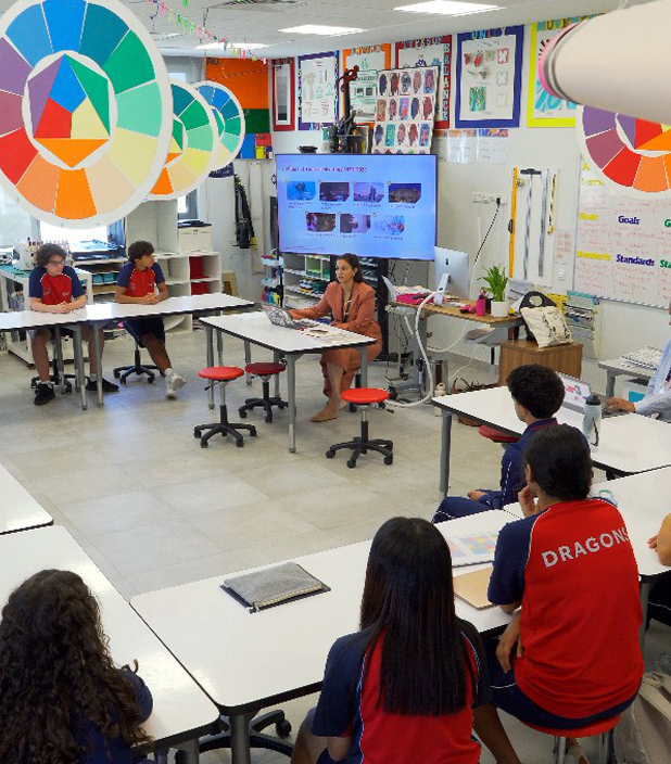 مركز البحرين العالمي للمعارض يطلق برنامجاً تعليمياً لتوعية طلبة المدارس بمميزات قطاع المعارض والمؤتمرات وفعاليات الأعمال